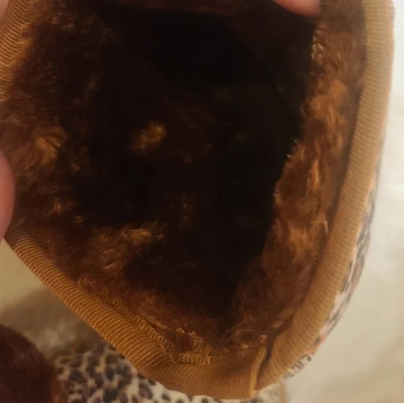 BNIB child's Wi-Fi Fuzzy leopard print boots! - Picture 7 of 11